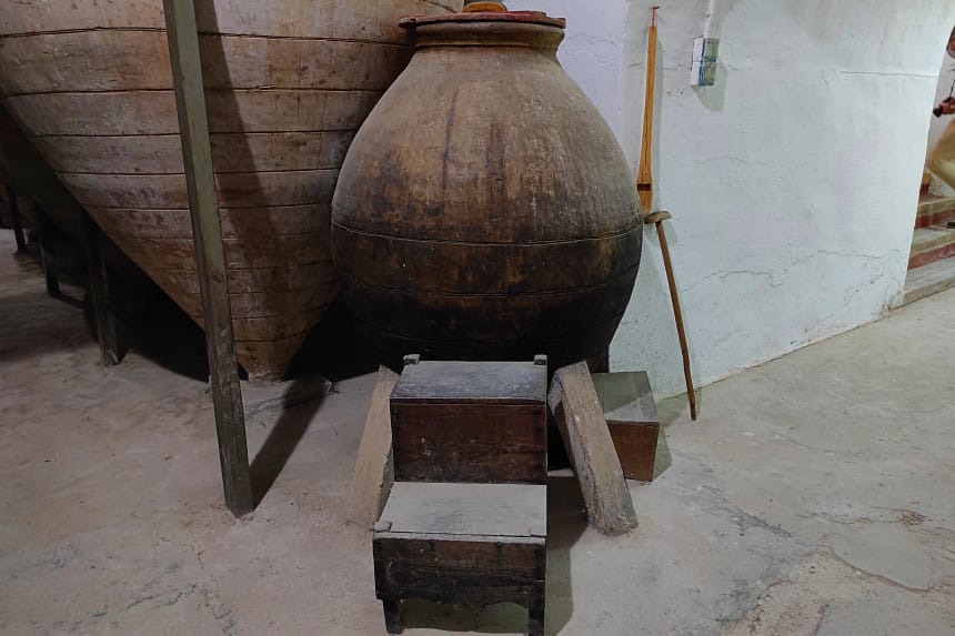 Tinajilla del bodeguero en el Museo del Vino de Valdepeñas