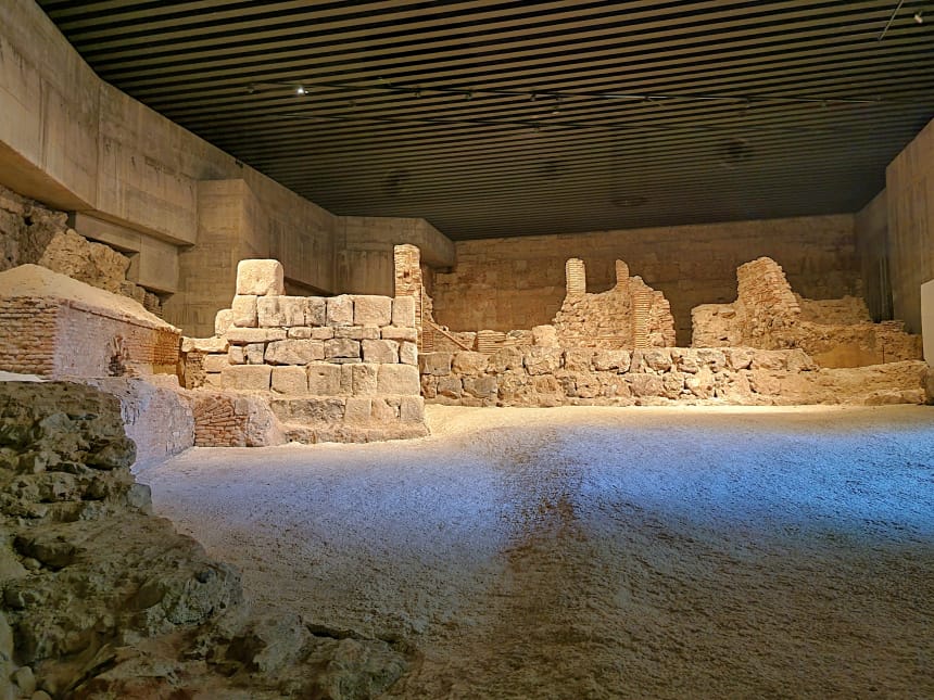 restos arqueológicos de la Galería de las Colecciones Reales